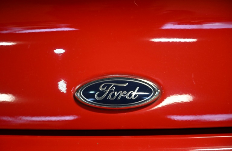 Ford fait mieux qu'attendu au 4T mais ses prévisions 