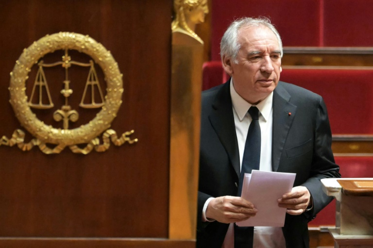 Bayrou va réunir vendredi son gouvernement sur la réforme de l'État pour 