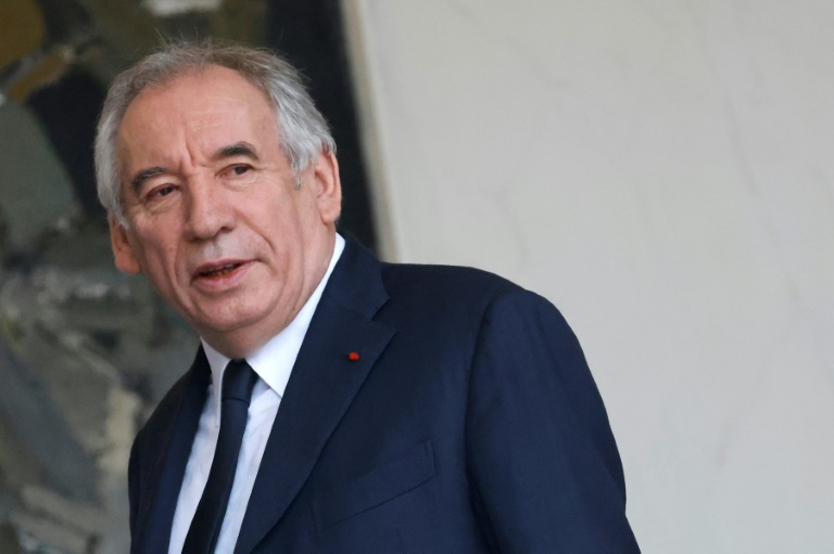 Bétharram: début de la rencontre entre Bayrou et les victimes