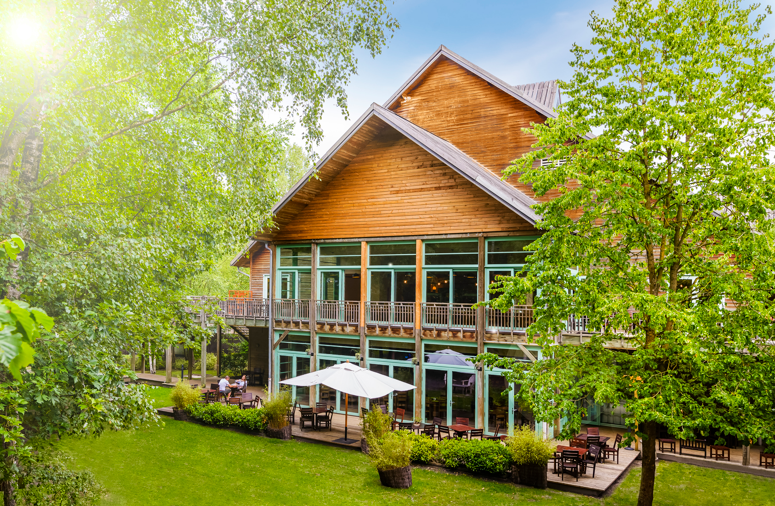 Parc Astérix : l’Hôtel des Trois Hiboux décroche à nouveau le label Clef Verte 