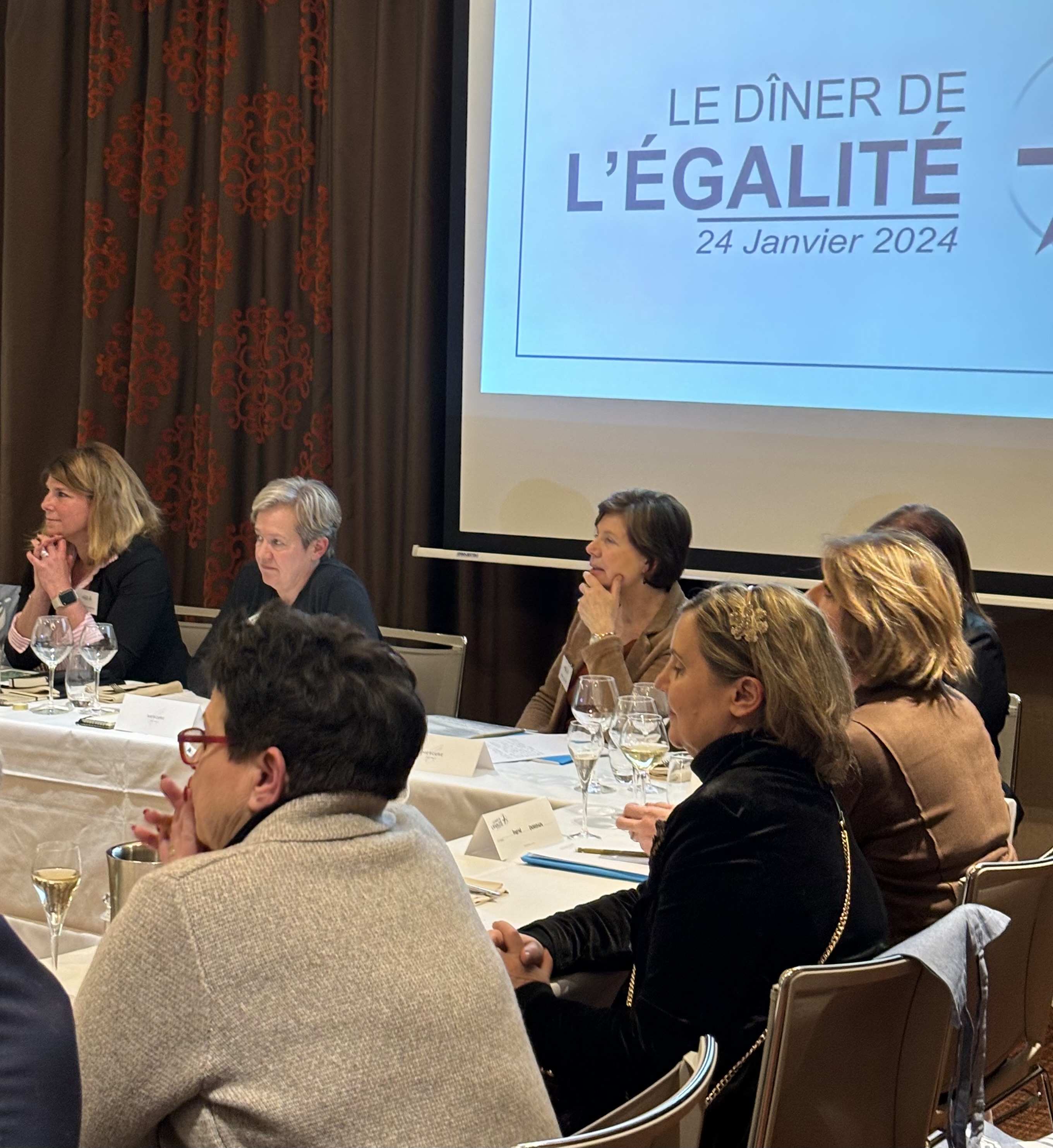 Le sexisme en débat au deuxième Dîner de l'Égalité