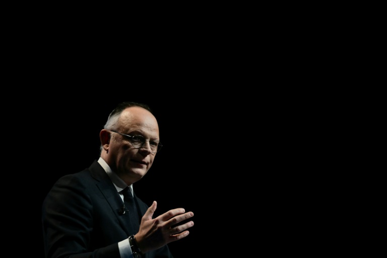 Suspension de l'aide à l'Ukraine: la décision de Trump est une 