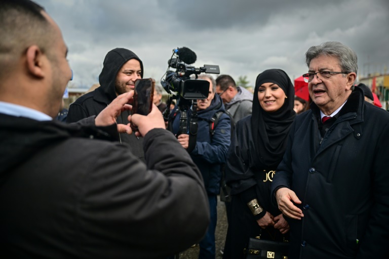 Mélenchon chez Vencorex dénonce le 
