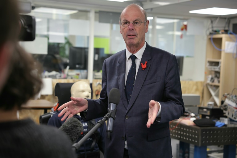 Droits de douane: Eric Lombard déplore une 