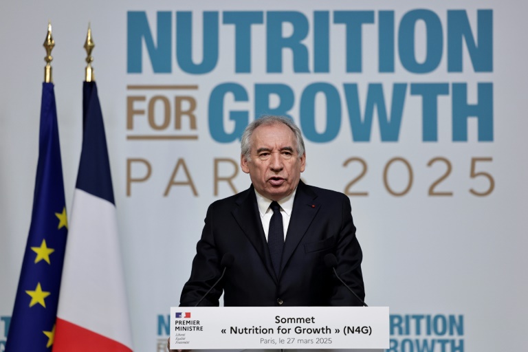 Malnutrition: à l'heure du repli américain, Macron rappelle 