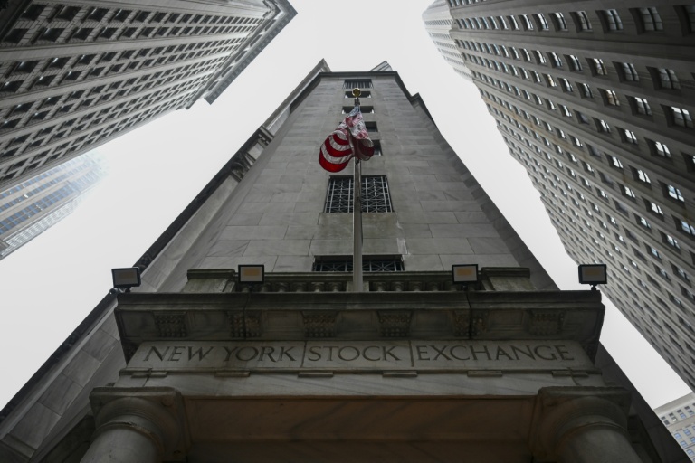 Wall Street termine en baisse, les inquiétudes autour des droits de douane pèsent toujours