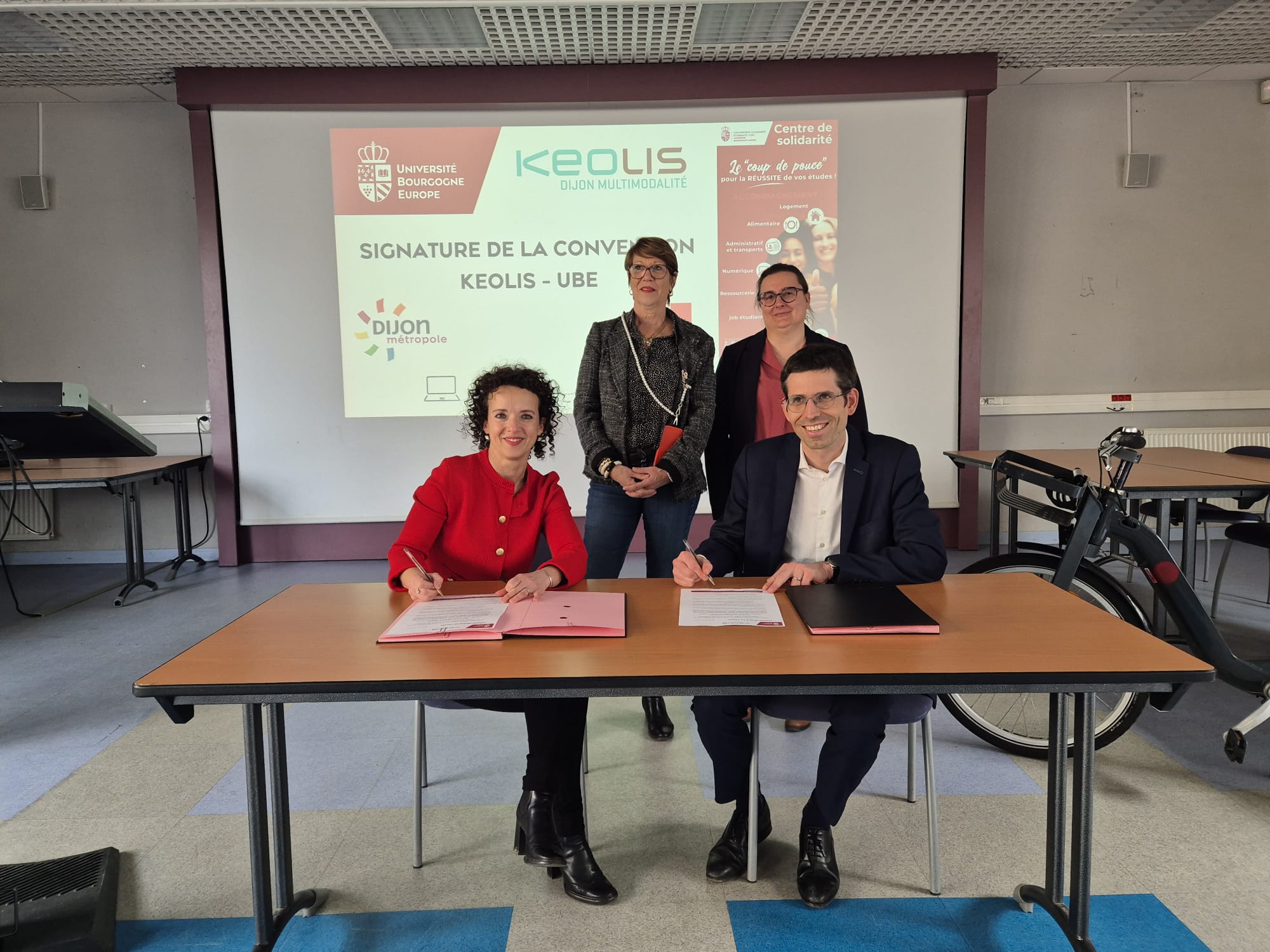 L’UBE et Keolis Dijon Multimodalité unissent leurs forces pour lutter contre la précarité étudiante 