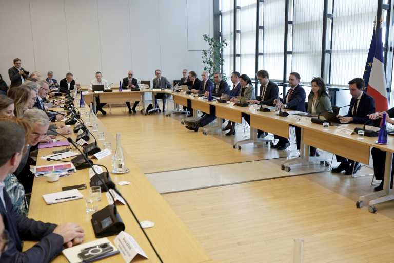 Droits de douane: l'industrie française veut faire front face à un 