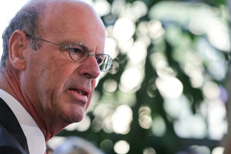 Economies: le gouvernement prépare les esprits et réveille les oppositions