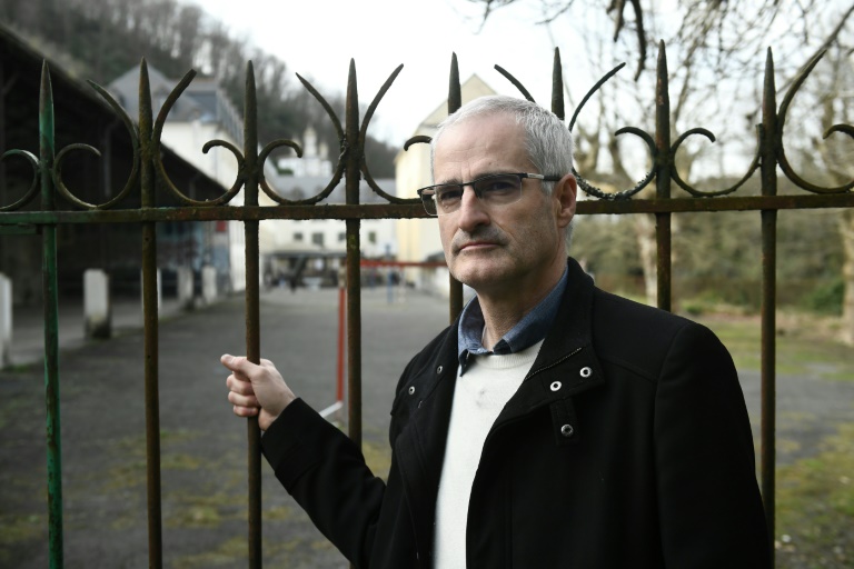 Bétharram: la sortie d'un livre devancée par une interview de la fille de Bayrou