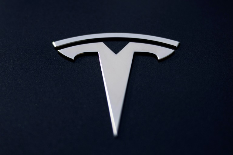 Les immatriculations de Tesla continuent de s'effondrer en France en avril