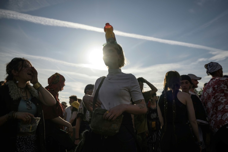 Rave-party illégale dans le Lot: 10.000 participants, dispositif sanitaire renforcé