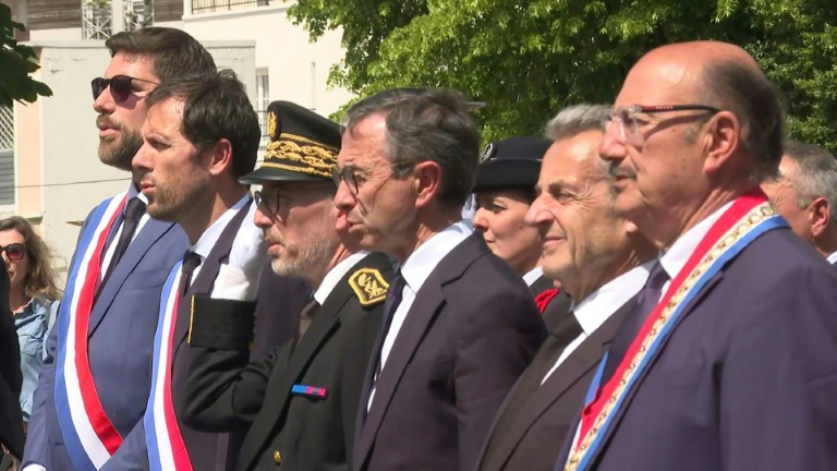 Nicolas Sarkozy sort de son 