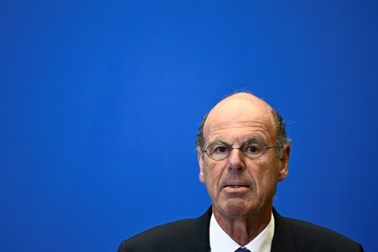 Le ministre de l'Economie ne pourra pas s'occuper du groupe CDC, de la Poste ou de Bpifrance, selon un décret