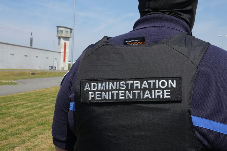 Prisons: plus de 83.000 détenus au 1er mai, un record inégalé