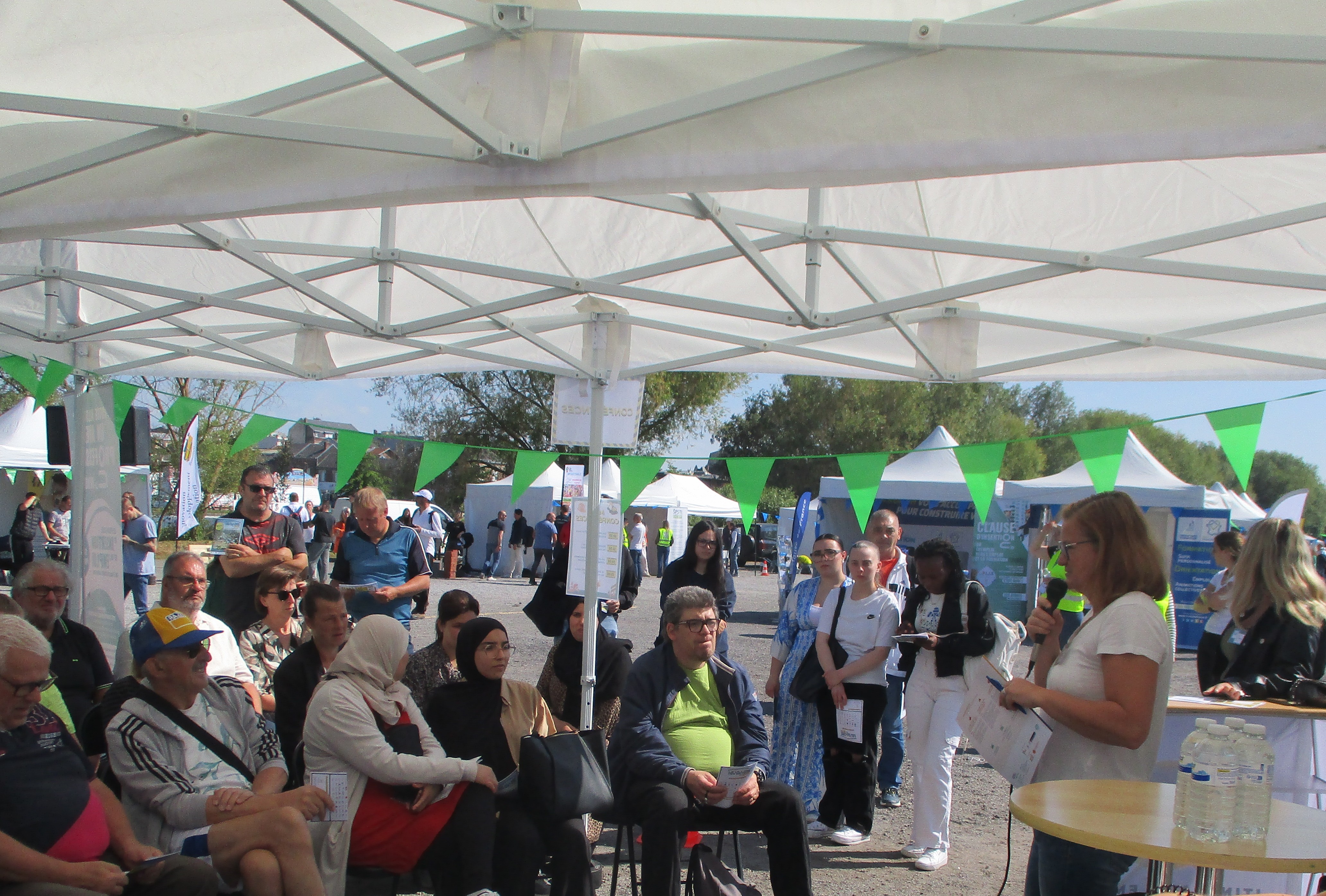 Bâtiment et travaux publics : à Saint-Quentin, tout un village pour découvrir les métiers de demain