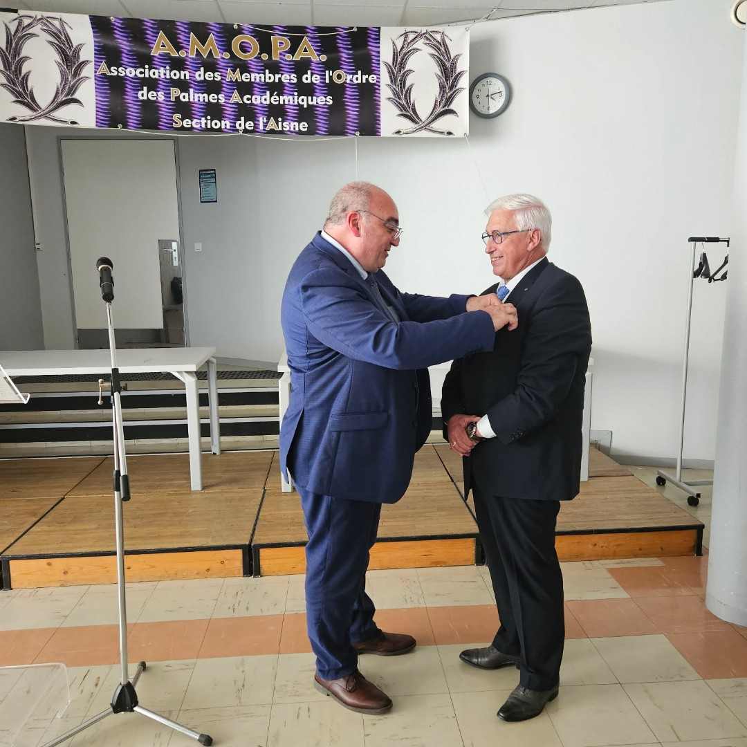 Le président de l'Umih 02 décoré