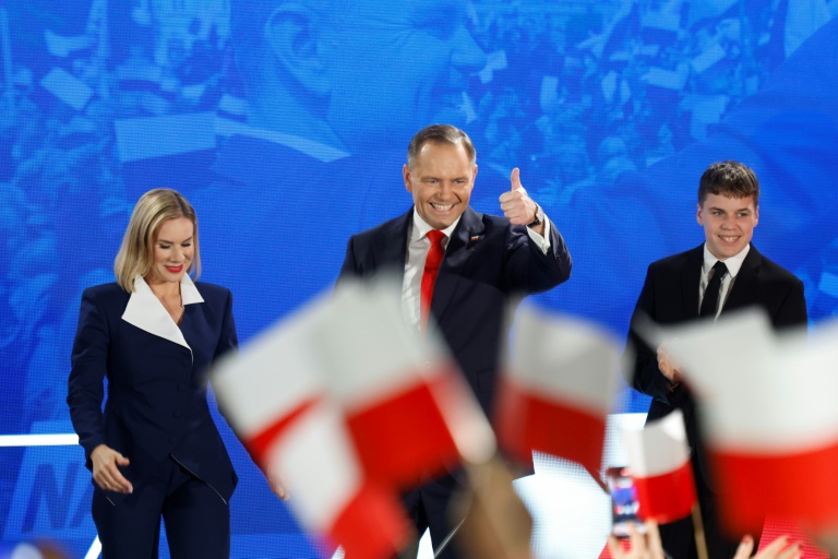 Pologne: Karol Nawrocki, un historien nationaliste élu président