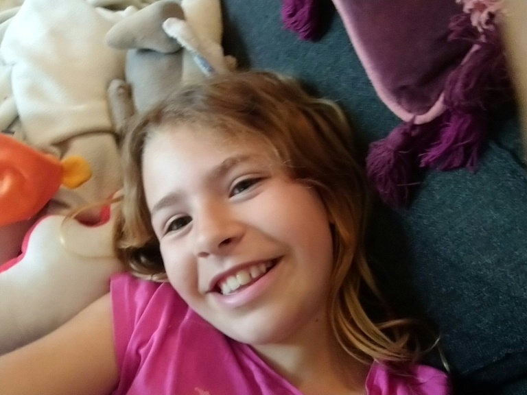 Le combat d'une mère pour Margot, 10 ans, fauchée par une personne 