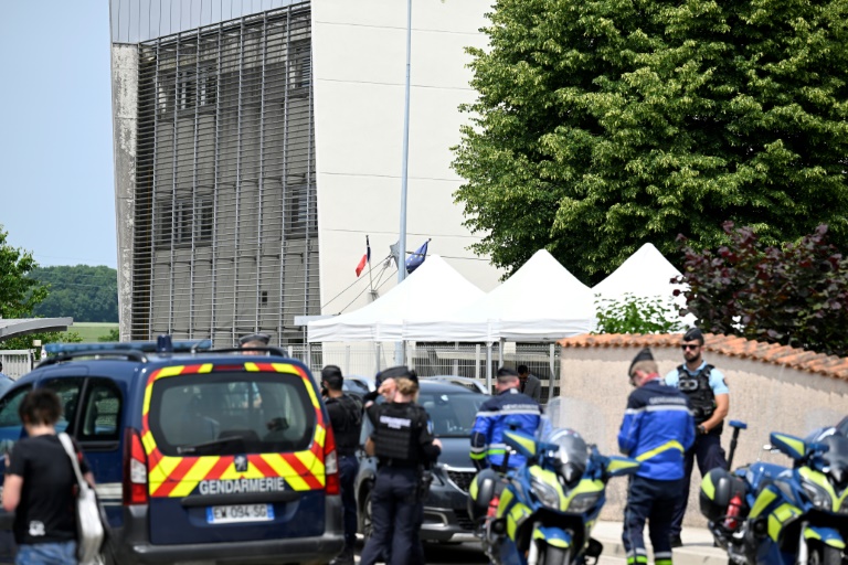 Haute-Marne: des actions promises après la mort d'une surveillante poignardée