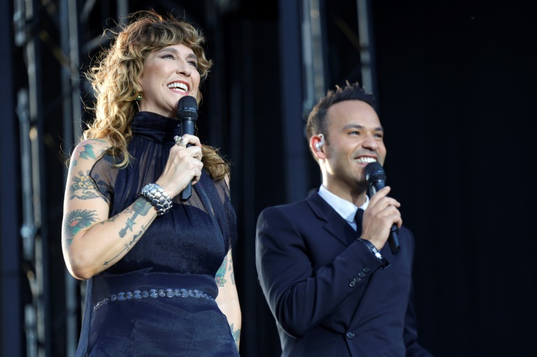 La France fête la musique dans la fournaise et la nostalgie olympique