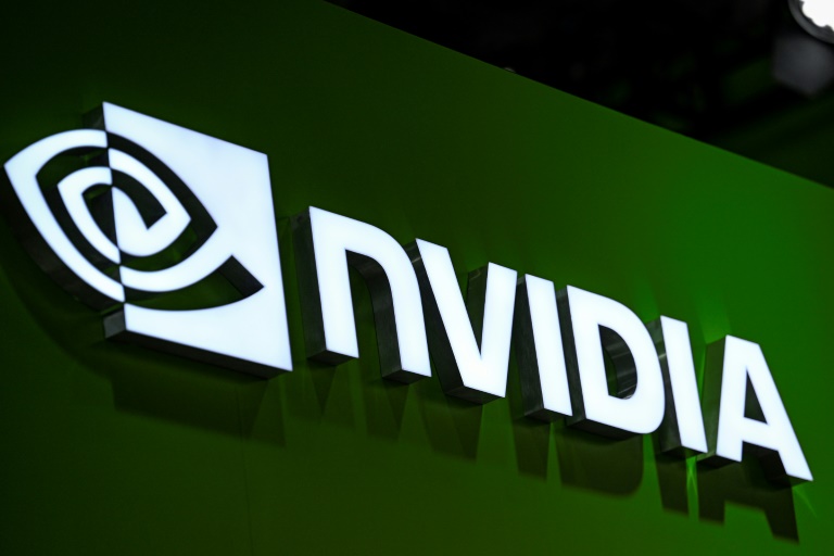 Le logo de Nvidia sur le stand du groupe à l'Exposition internationale des chaînes d'approvisionnement de Chine, à Pékin le 16 juillet 2025