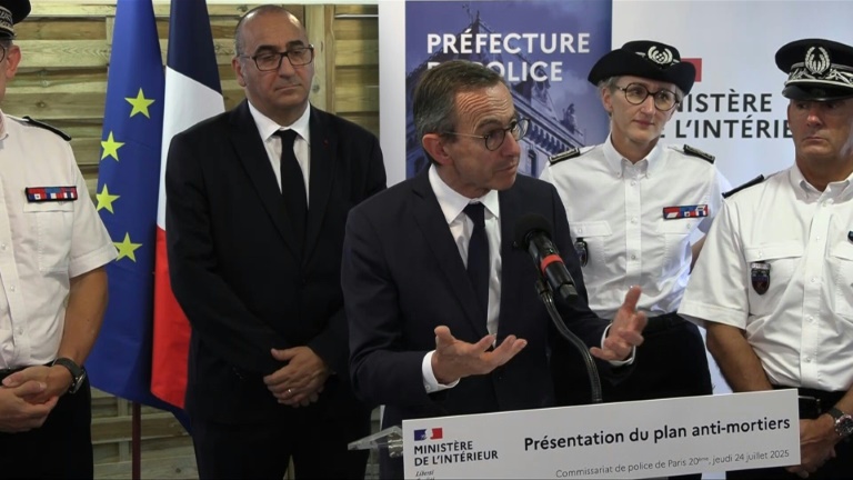 Bayrou appelle les ministres à éviter 