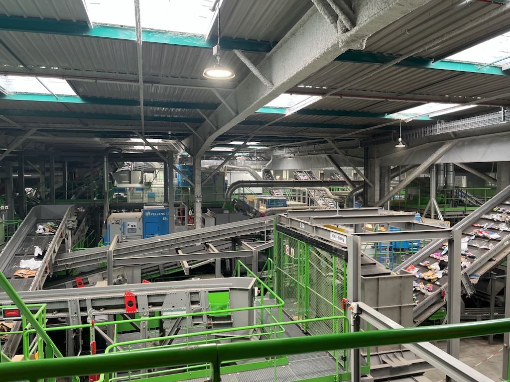 Ouverture des portes du nouveau centre de tri à Douchy-les-Mines