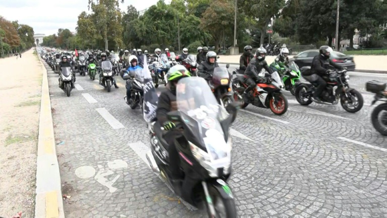 Des centaines de manifestants contre les zones à faibles émissions, jugées excluantes