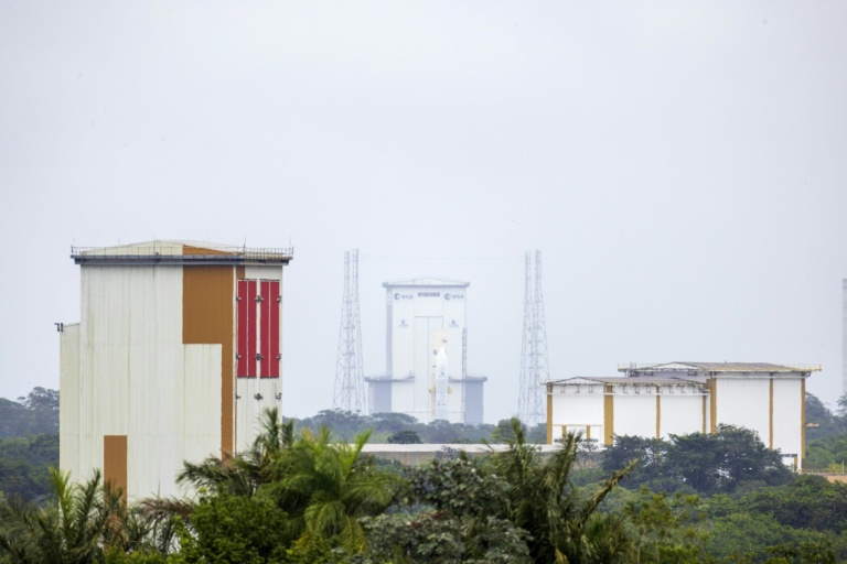 Fusées contre biodiversité: en Guyane, le centre spatial poursuivi pour 