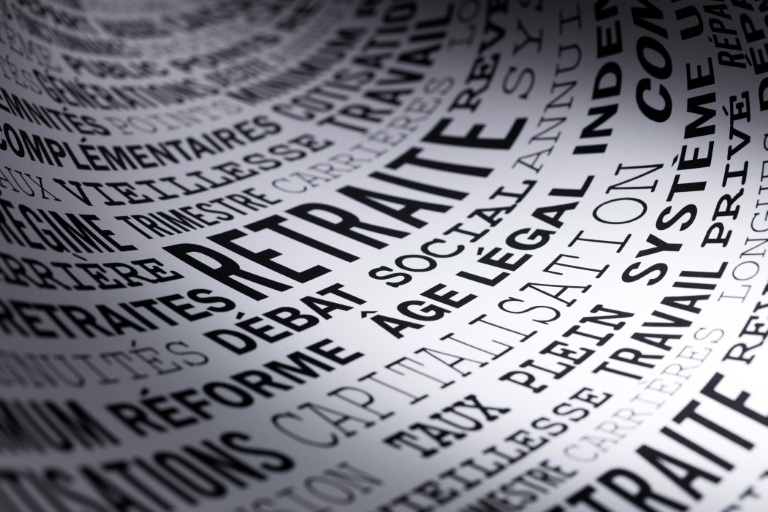 Réforme des retraites: les complémentaires santé et les retraités seront mis à contribution pour financer la suspension