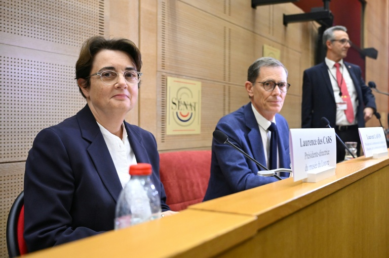 Le Louvre présente des 