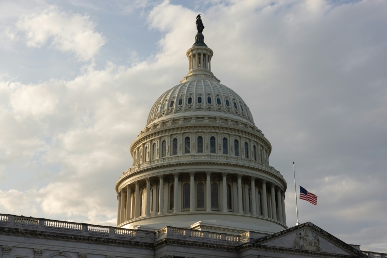 Etats-Unis: accord provisoire au Sénat pour mettre fin à la paralysie budgétaire