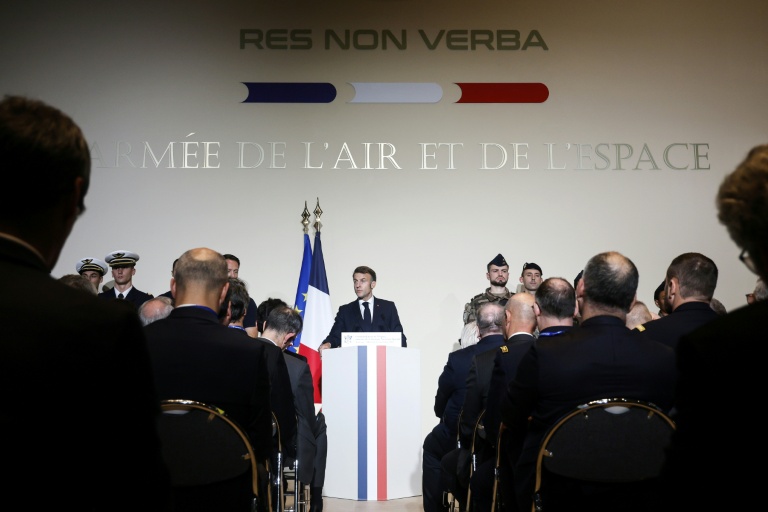 Face aux menaces russes, Macron muscle la défense spatiale française avec 4,2 milliards d'euros