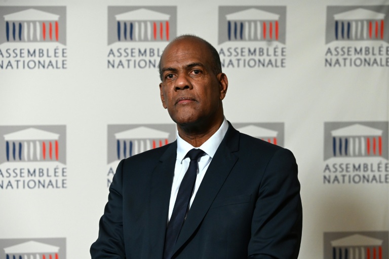 À son procès à Paris, le Martiniquais Serge Letchimy défend les conditions de son départ à la retraite