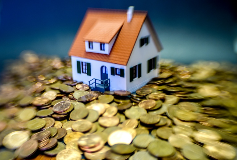 Taxe foncière: tollé politique, le gouvernement promet un prochain 