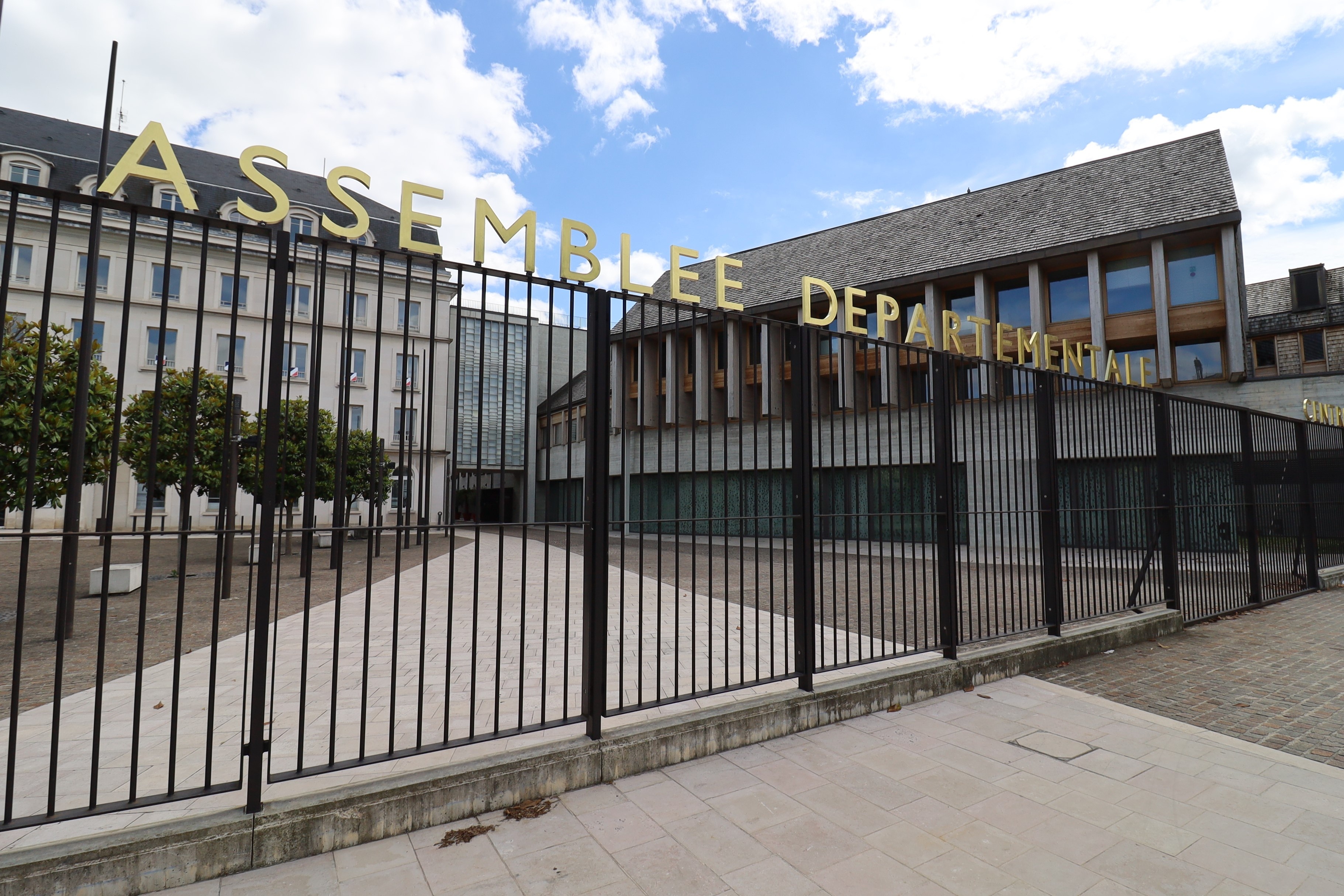 Réunion de l'Assemblée départementale à Saône-et-Loire : Projets et nouvelles initiatives