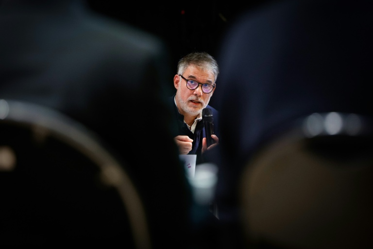 Budget de la Sécu: à la veille du vote, le gouvernement multiplie les mains tendues