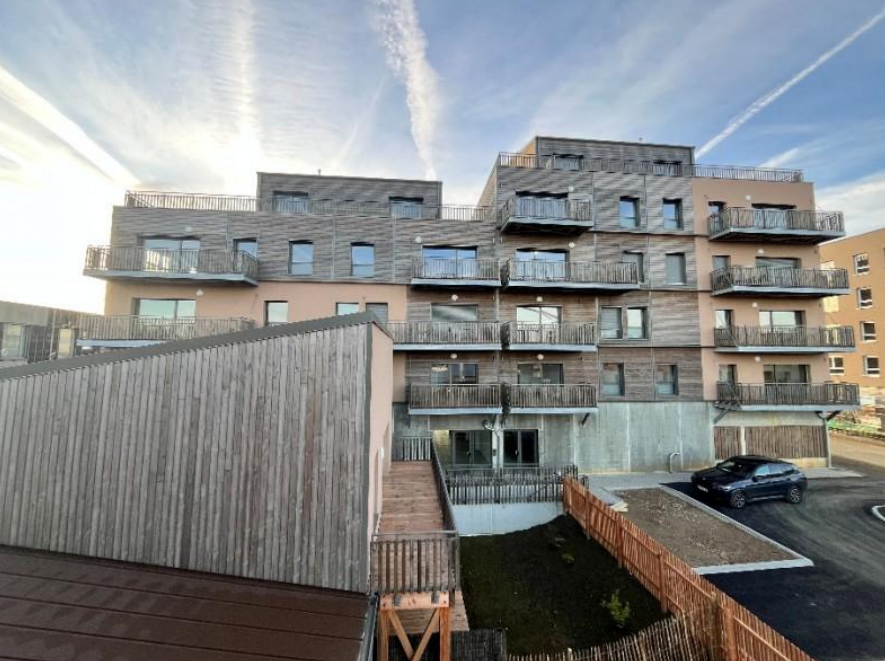 Les Constructeurs du Bois d’Épinal livrent le premier bâtiment durable de l’écoquartier Cantebonne