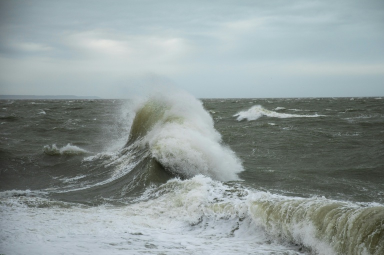 Tempête Goretti: la Manche en vigilance rouge vent pour la nuit de jeudi à vendredi