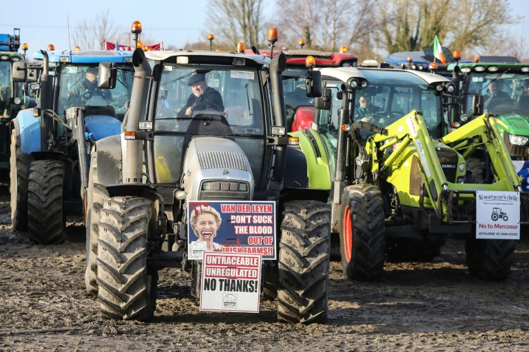 Irlande: des milliers d'agriculteurs manifestent contre l'accord UE-Mercosur