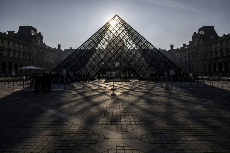 Le Louvre fermé lundi à cause du mouvement de grève lancé mi-décembre