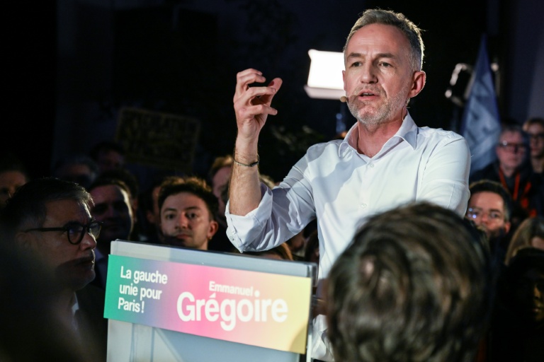 Municipales à Paris: Grégoire reconnaît 