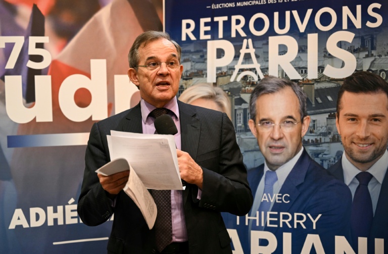 Plainte contre Thierry Mariani pour 
