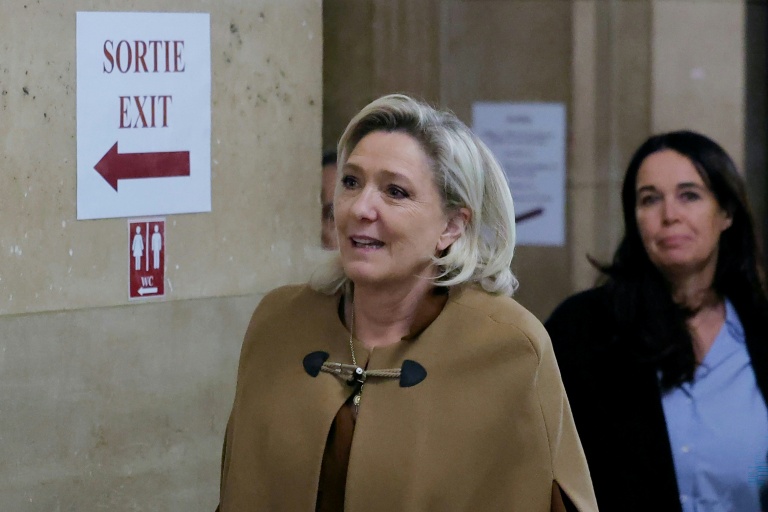 Procès RN: l'heure des réquisitions pour Marine Le Pen, qui joue une quatrième candidature à l'Elysée