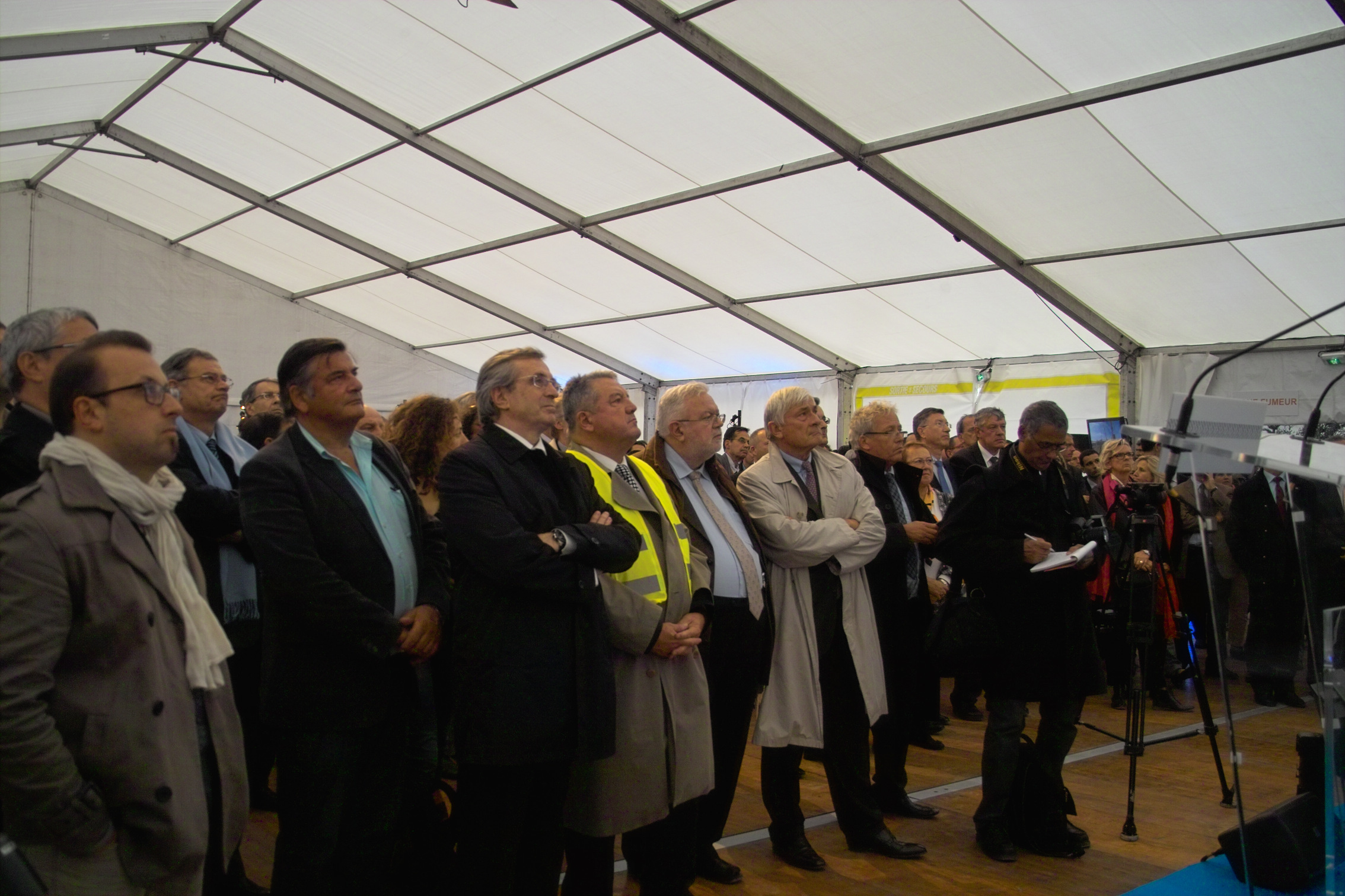 Pose de la première pierre du terminal méthanier