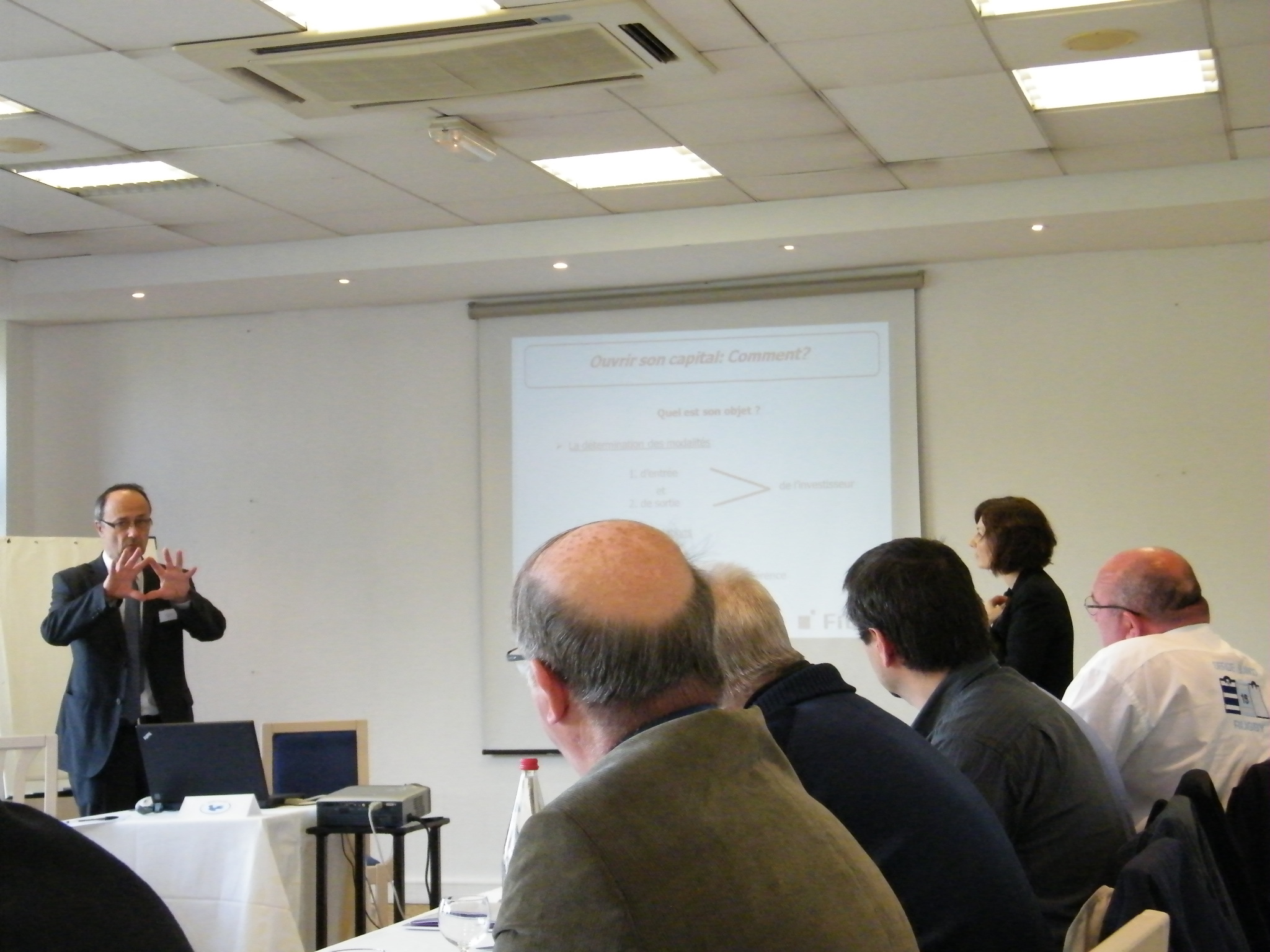 Fidal et Finorpa dissertent sur les fonds propres