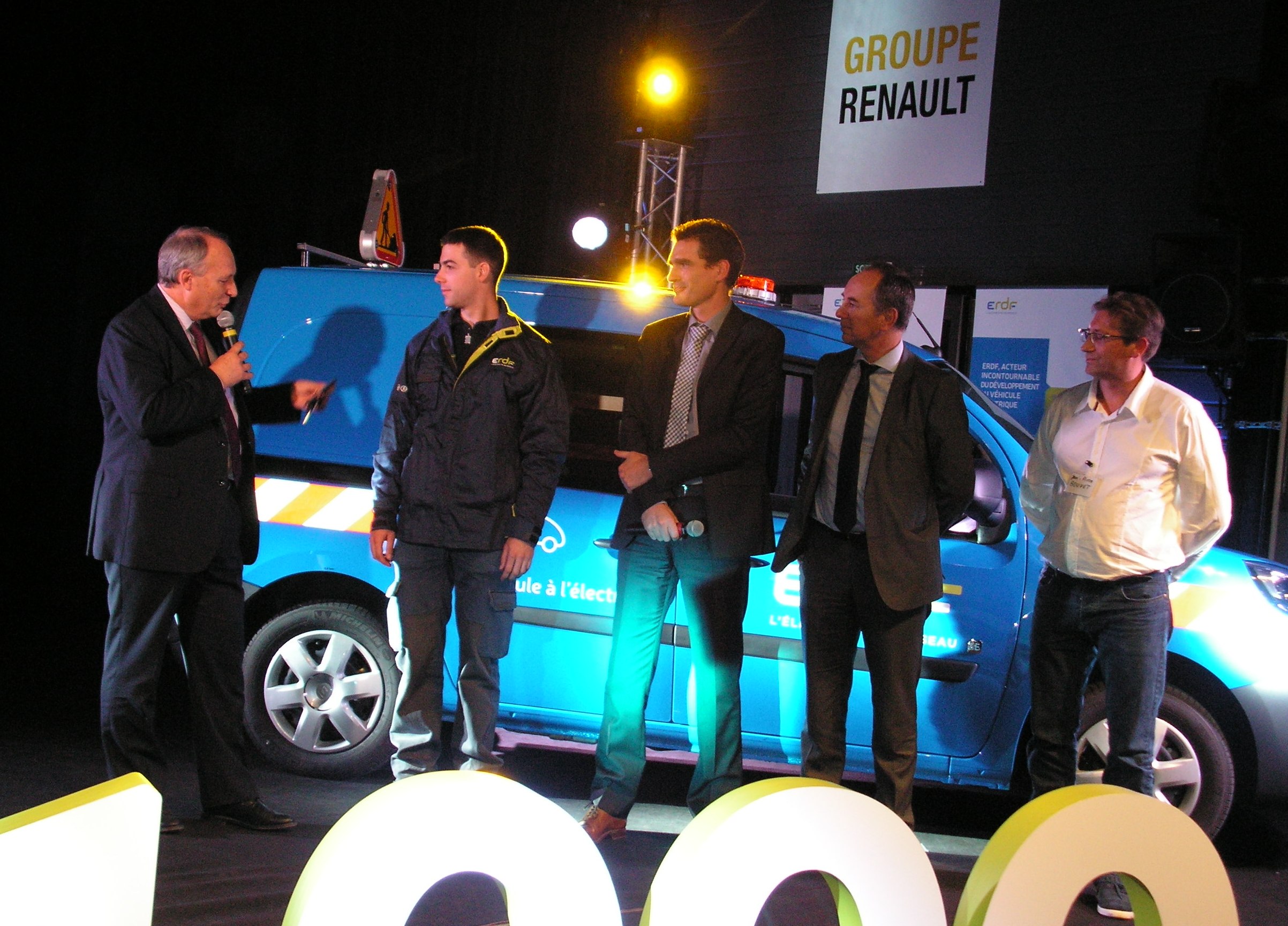 ERDF achète son 1 000e Kangoo électrique