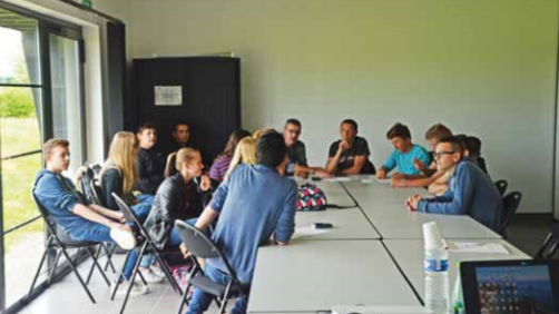 Des dirigeants d’entreprise auprès des collégiens et des lycéens  