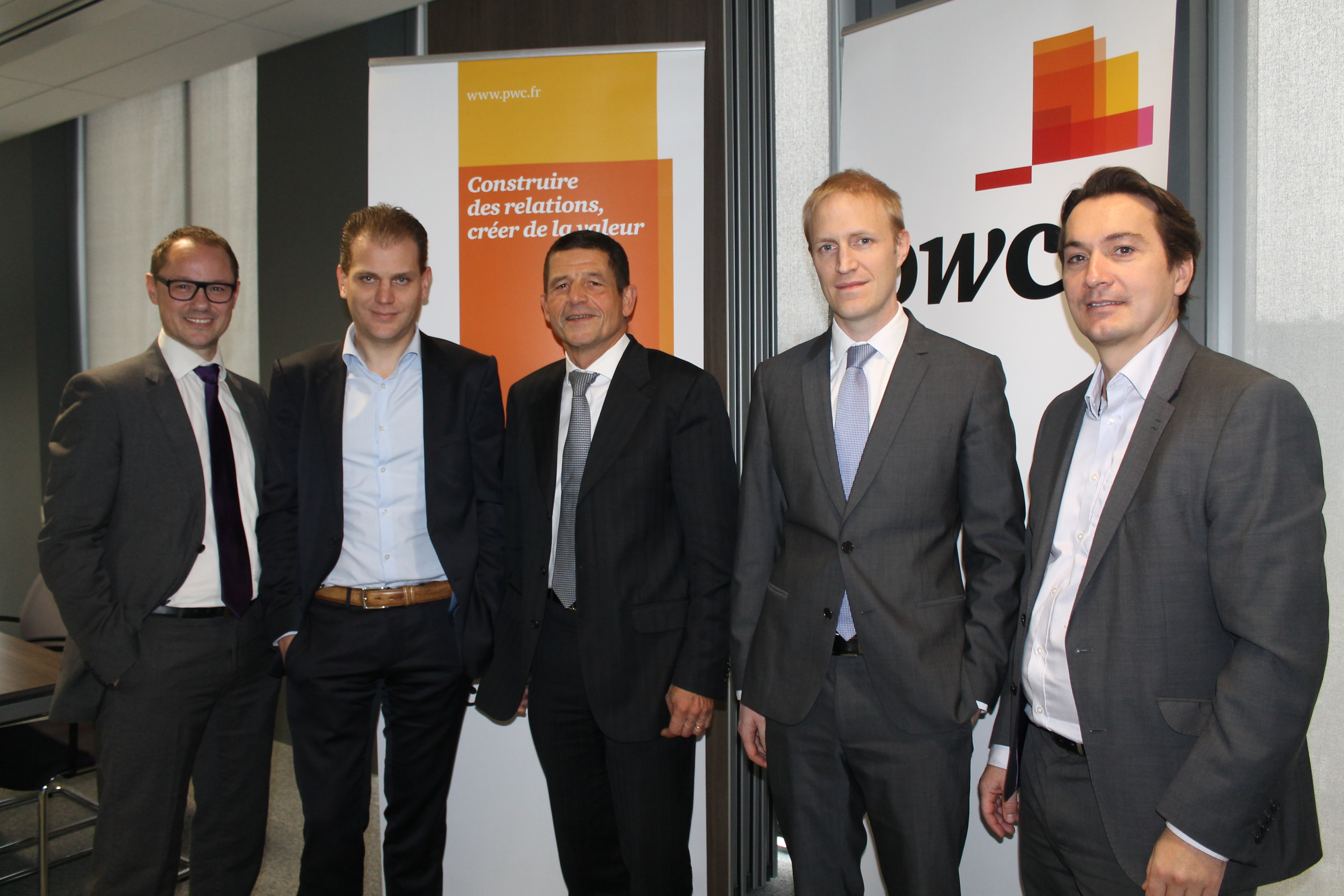 PwC continue d'étoffer son offre de services